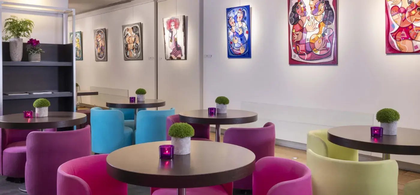Lobby view of Hotel Le Marceau Bastille Paris